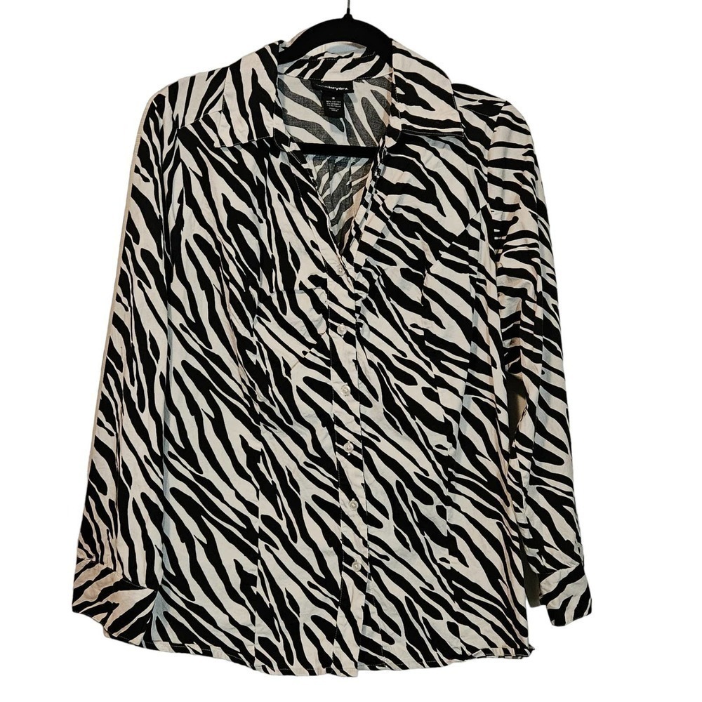 Lane Bryant Zebra print button down top‎ Size 18